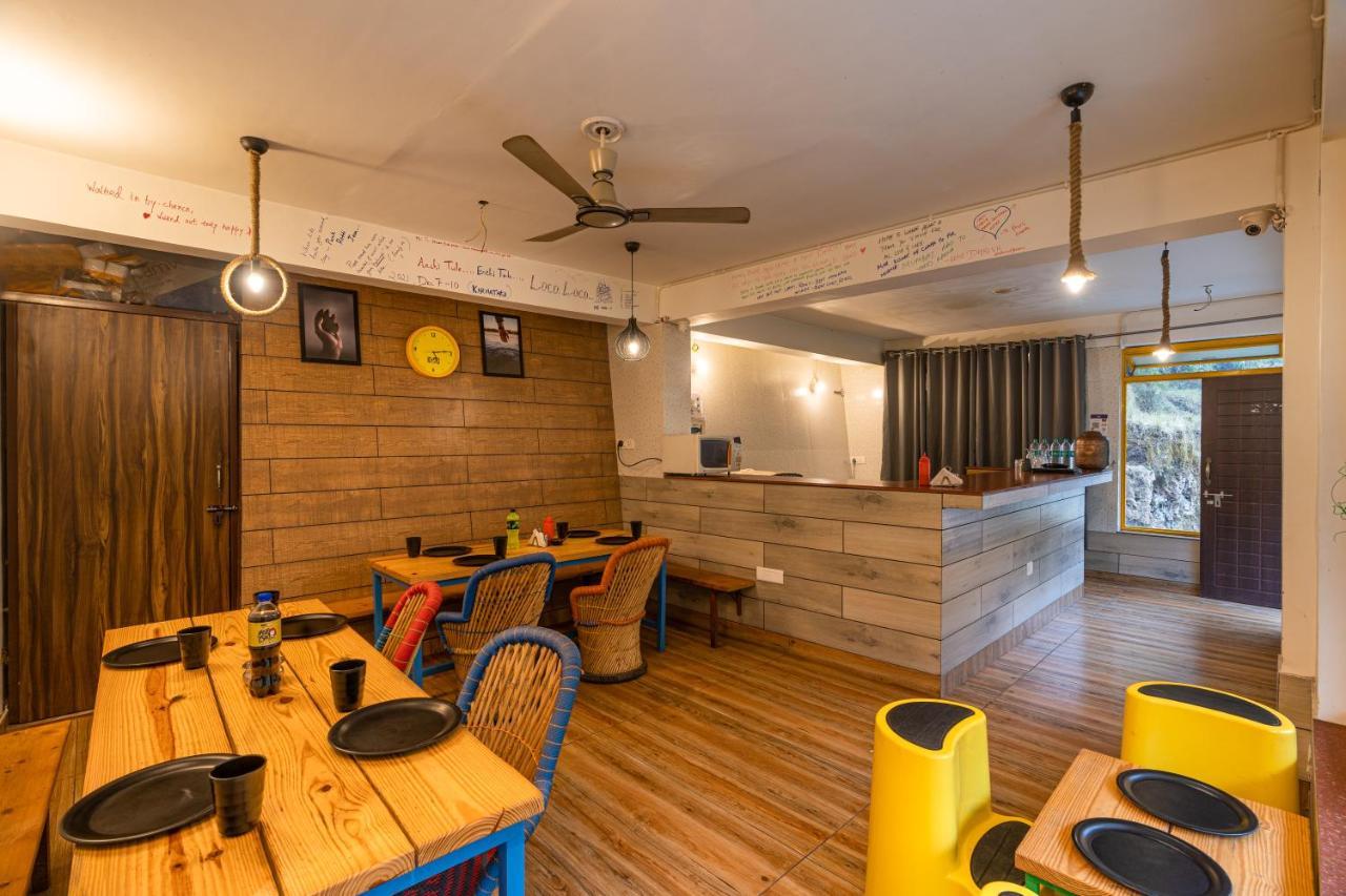 The Hosteller Mussoorie By The Streamside, Kempty Экстерьер фото